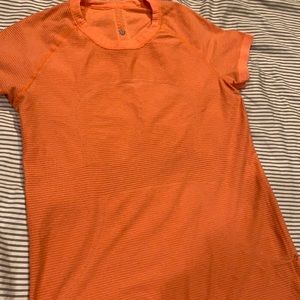 Lululemon work out T